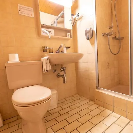 Landgasthof Sommerfeld فندق