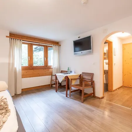 Landgasthof Sommerfeld 3* Pragg-Jenaz