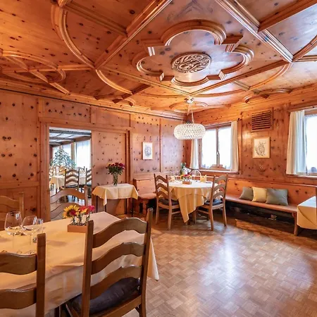 Landgasthof Sommerfeld 3* Pragg-Jenaz